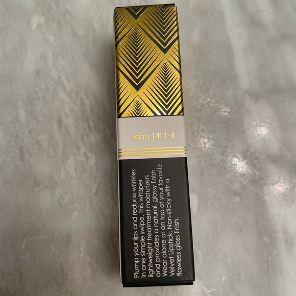 Kismet Lip Plumping Gloss - Picture 2 of 2